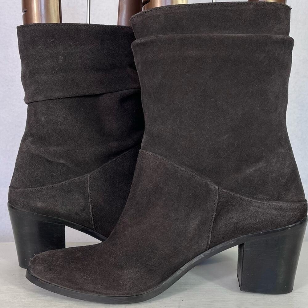Charles by Charles David Younger Bootie Womens 10 Suede Leather Slouchy